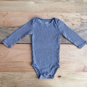 🧸 SALE! (5/$15, 8/$22, 12/$30) Carter’s bodysuit 3-6m blue stripe onesie